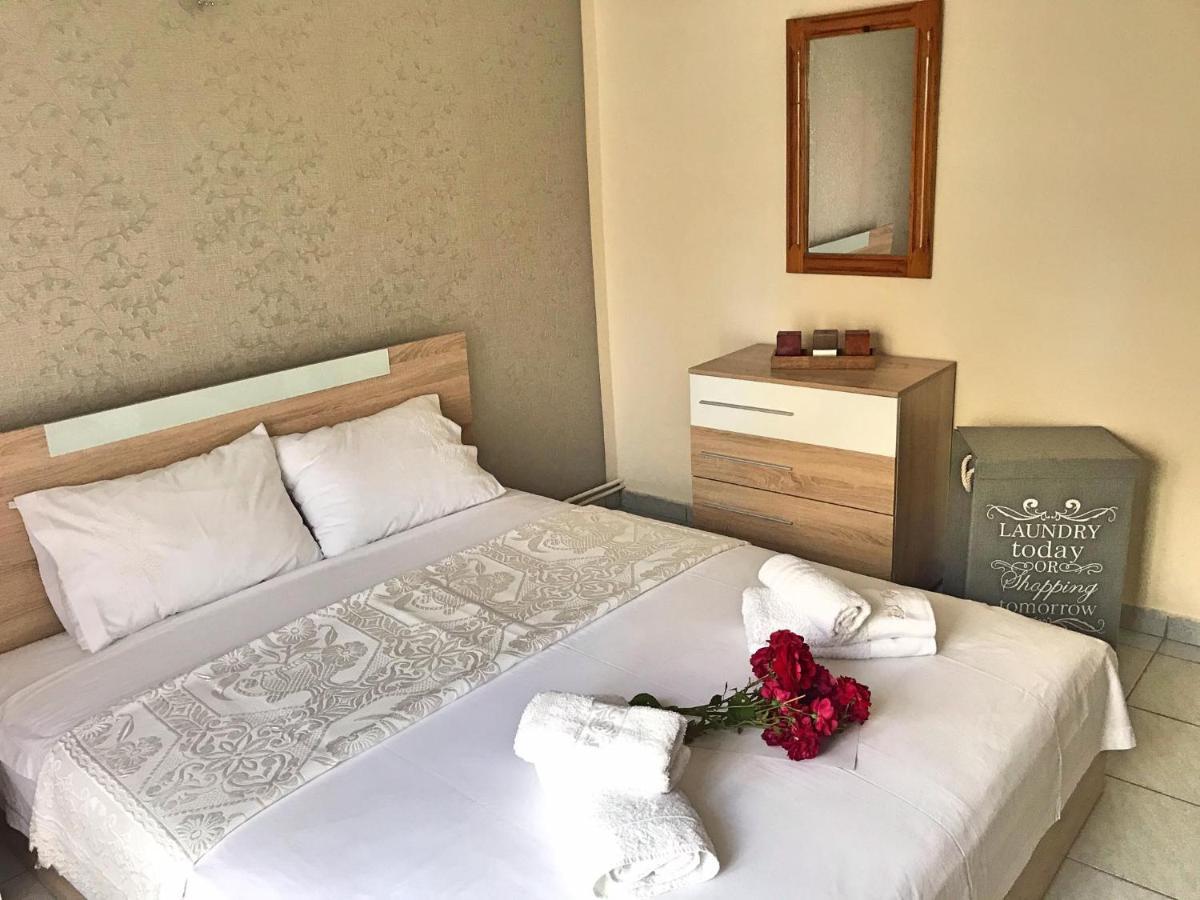 Anastasia'S Home Néa Péramos Екстериор снимка