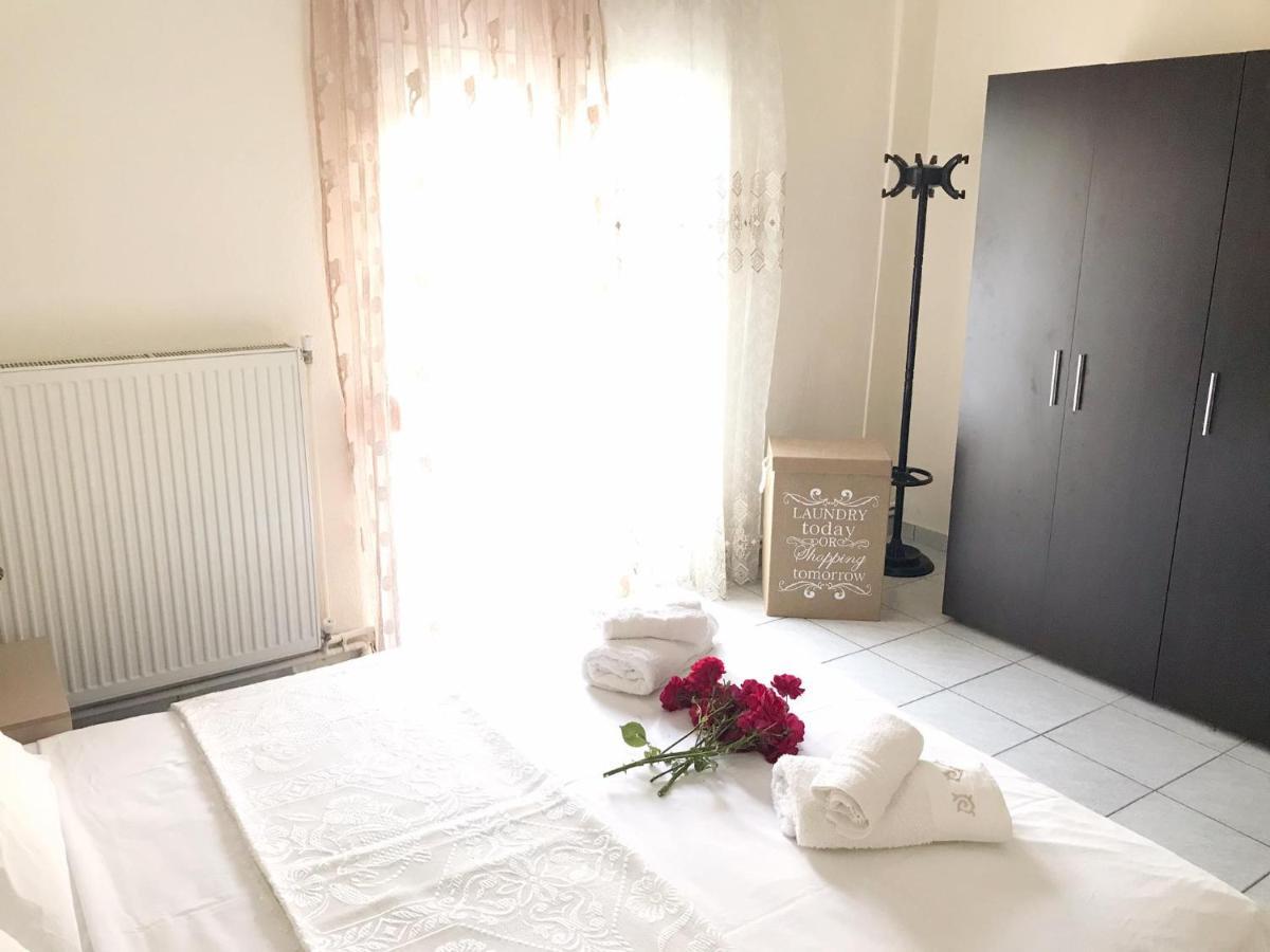 Anastasia'S Home Néa Péramos Екстериор снимка