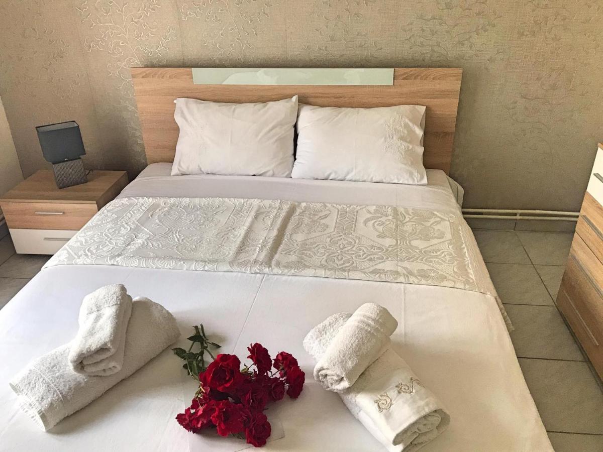 Anastasia'S Home Néa Péramos Екстериор снимка