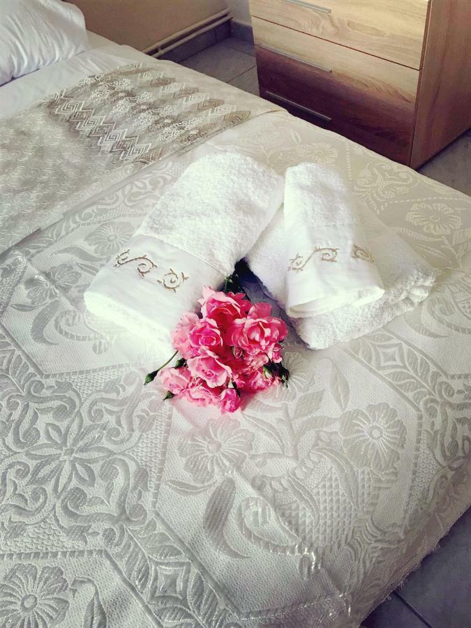 Anastasia'S Home Néa Péramos Екстериор снимка