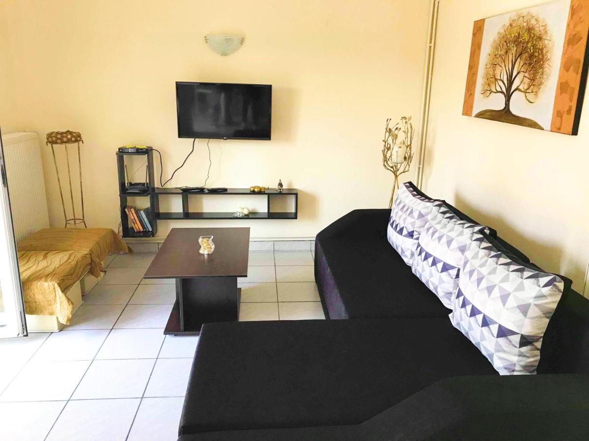 Anastasia'S Home Néa Péramos Екстериор снимка
